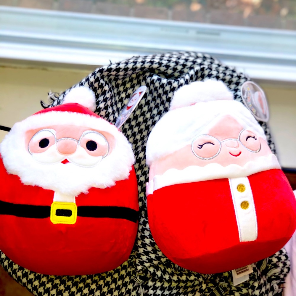 Santa and Mrs. Claus Squishmallows